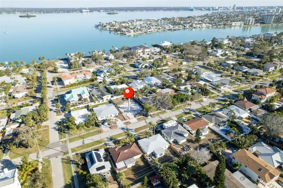 925 Lantana Avenue, Clearwater Beach, FL 33767 - #2