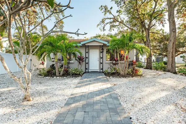 1704 Wisconsin Lane, SARASOTA, FL 34239