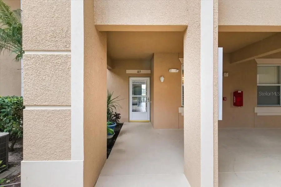 923 Fairwaycove Lane #103, Bradenton, FL 34212 - #2