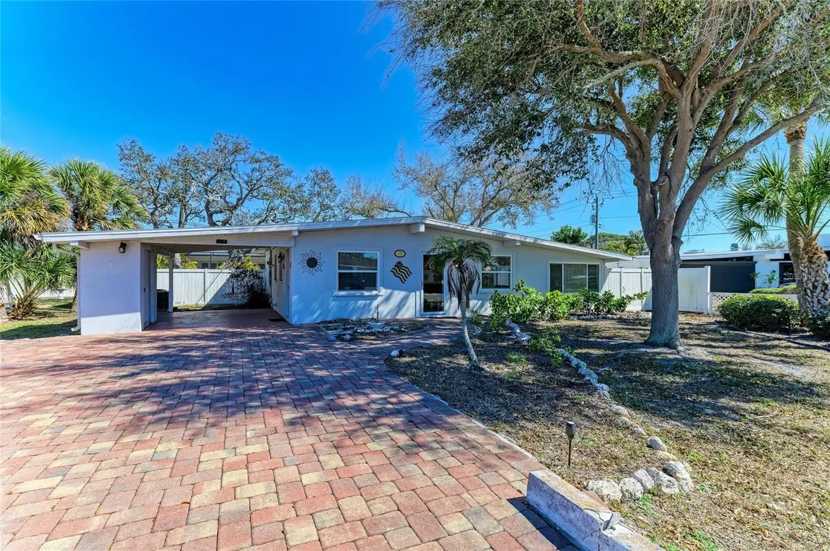 817 Harbor Drive S, Venice, FL 34285 - #1