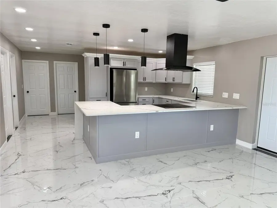 715 65th Avenue Drive W, Bradenton, FL 34207 - #3