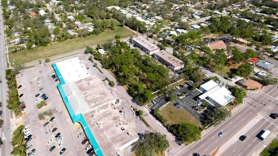 N Shade Avenue, Sarasota, FL 34237 - #3