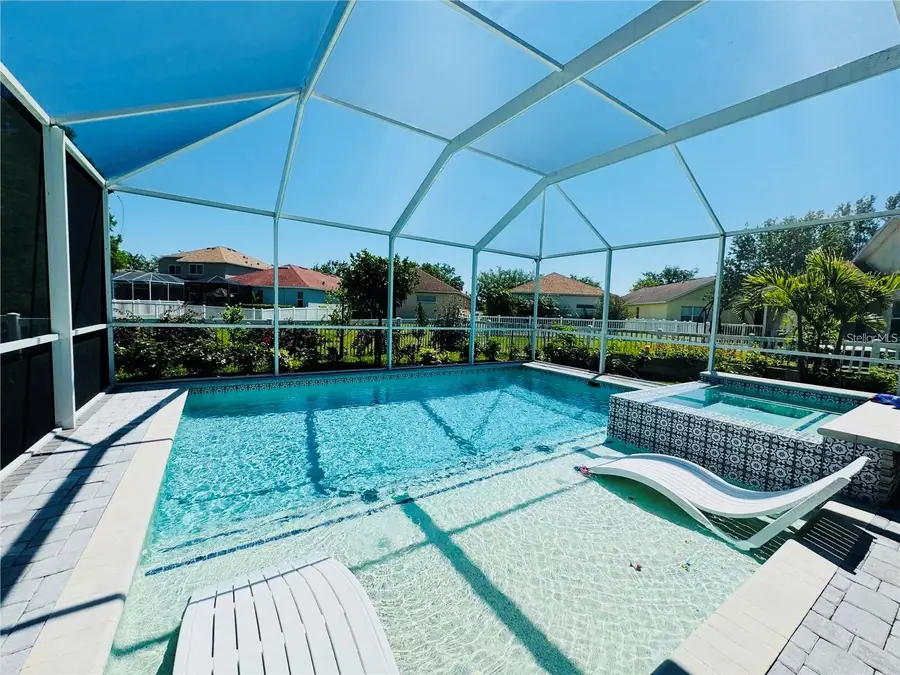 15207 Searobbin Drive, Lakewood Ranch, FL 34202 - #3