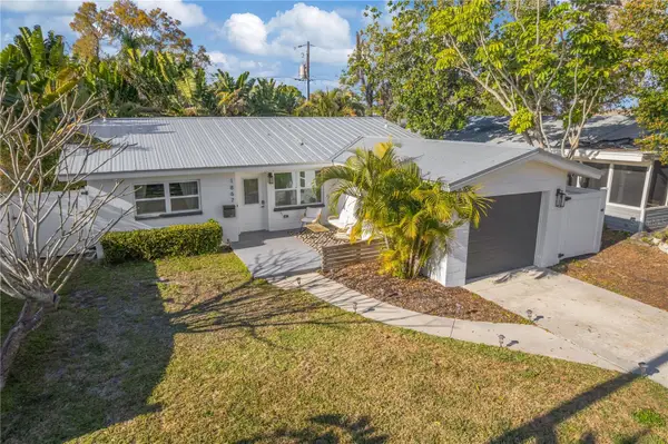 1867 Maryland Avenue Ne, ST PETERSBURG, FL 33703