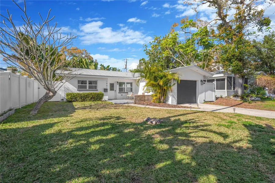 1867 Maryland Avenue Ne, Saint Petersburg, FL 33703 - #2