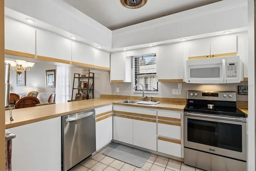 918 Capri Isles Boulevard #205, Venice, FL 34292 - #3