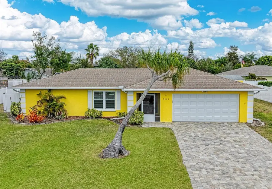 7309 Meadowbrook Drive, Sarasota, FL 34243 - #2