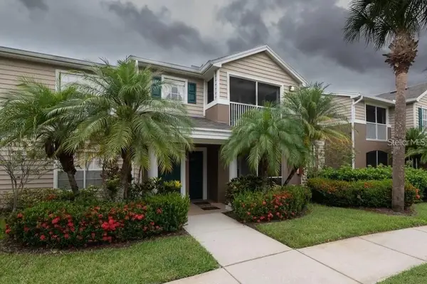 8926 Manor Loop #107, LAKEWOOD RANCH, FL 34202