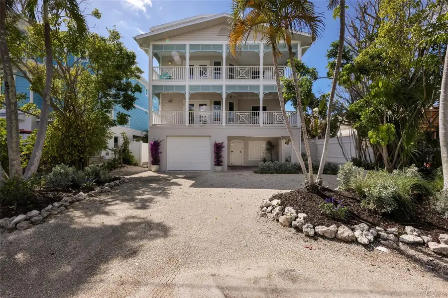 2412 Avenue B, Bradenton Beach, FL 34217 - #2