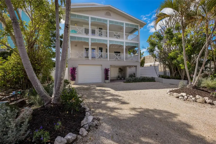 2412 Avenue B, Bradenton Beach, FL 34217 - #3