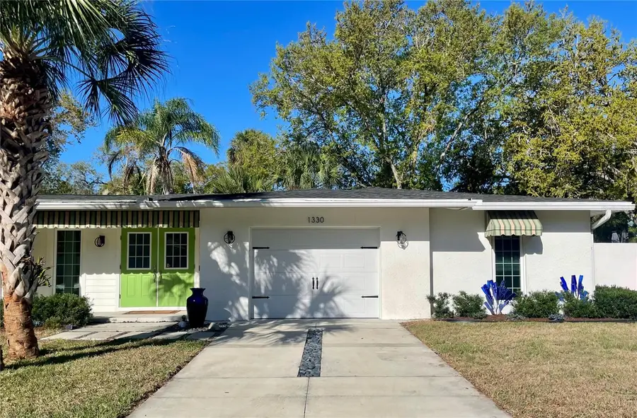 1330 S Jefferson Avenue, Sarasota, FL 34239 - #3