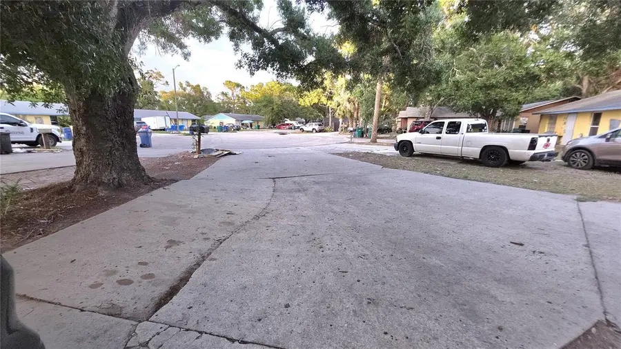 208 58th Avenue E, Bradenton, FL 34203 - #3