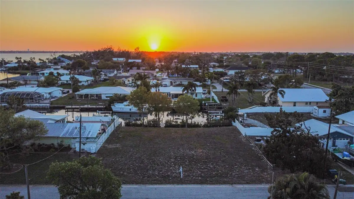 907 22nd Avenue W, Palmetto, FL 34221 - #1