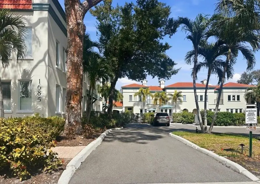 1685 Laurel Street #4, Sarasota, FL 34236 - #1