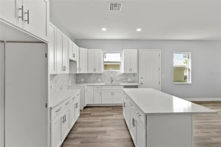 3707 20th Street E, Bradenton, FL 34208 - #3