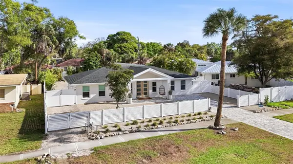 2473 Ringling Boulevard, SARASOTA, FL 34237