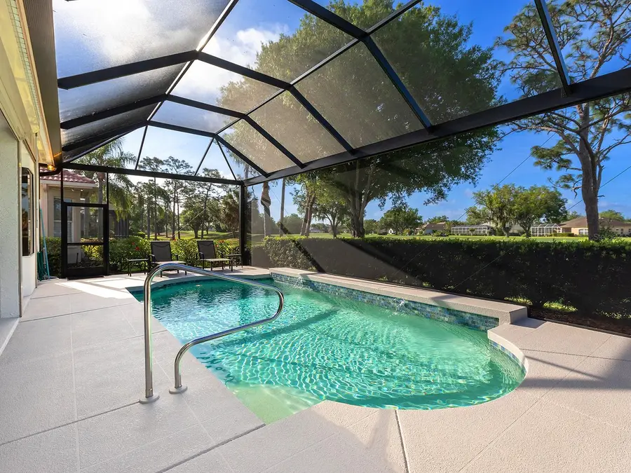 10106 Glenmore Avenue, Bradenton, FL 34202 - #2