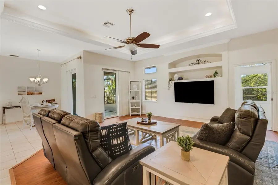 4801 Edgemont Court, Sarasota, FL 34233 - #3