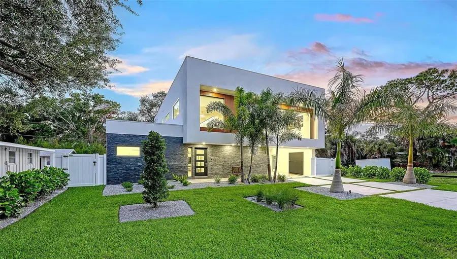 2050 Euclid Terrace, Sarasota, FL 34239 - #2
