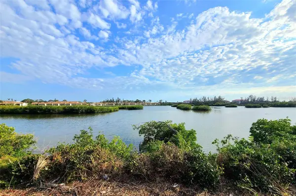 808 Suncrest Drive, NOKOMIS, FL 34275