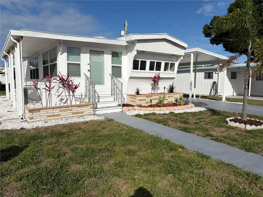 5001 Oakland Hills Avenue, Sarasota, FL 34234 - #2