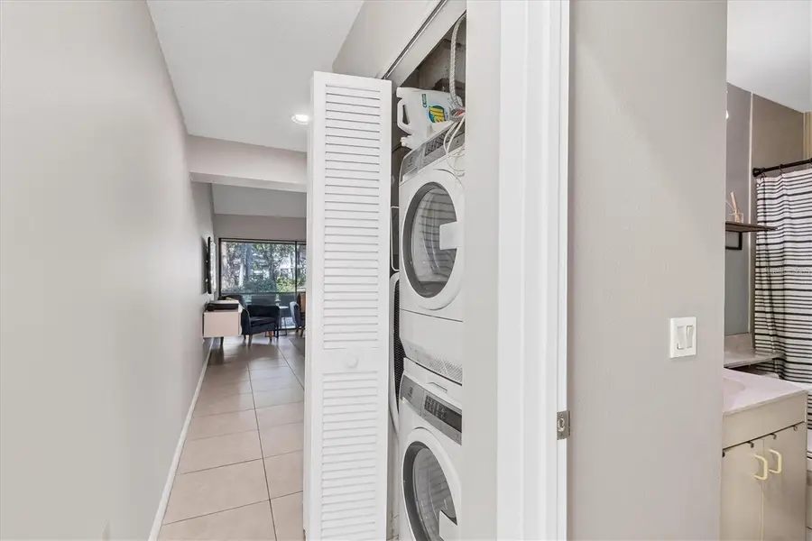 4717 Winslow Beacon #7, Sarasota, FL 34235 - #3