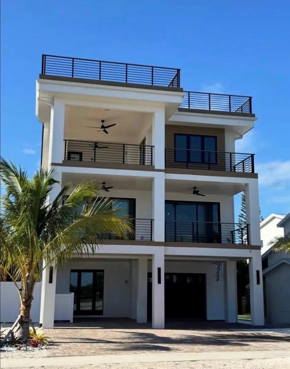 671 Avenida Del Norte, Sarasota, FL 34242 - #1