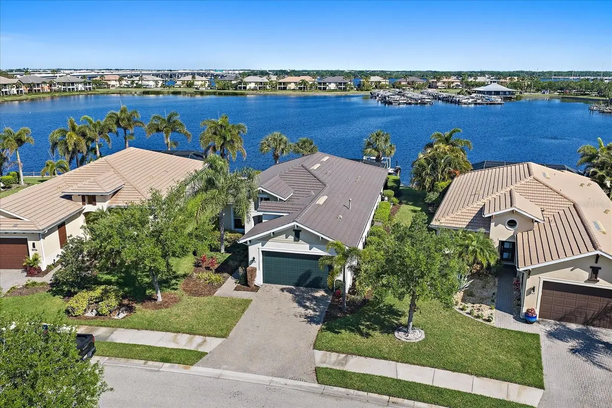 5040 Lake Overlook Avenue, Bradenton, FL 34208 - #1