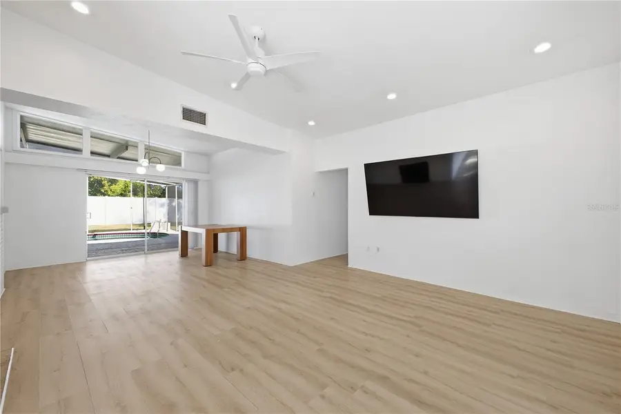 2612 Botany Avenue, Sarasota, FL 34239 - #3