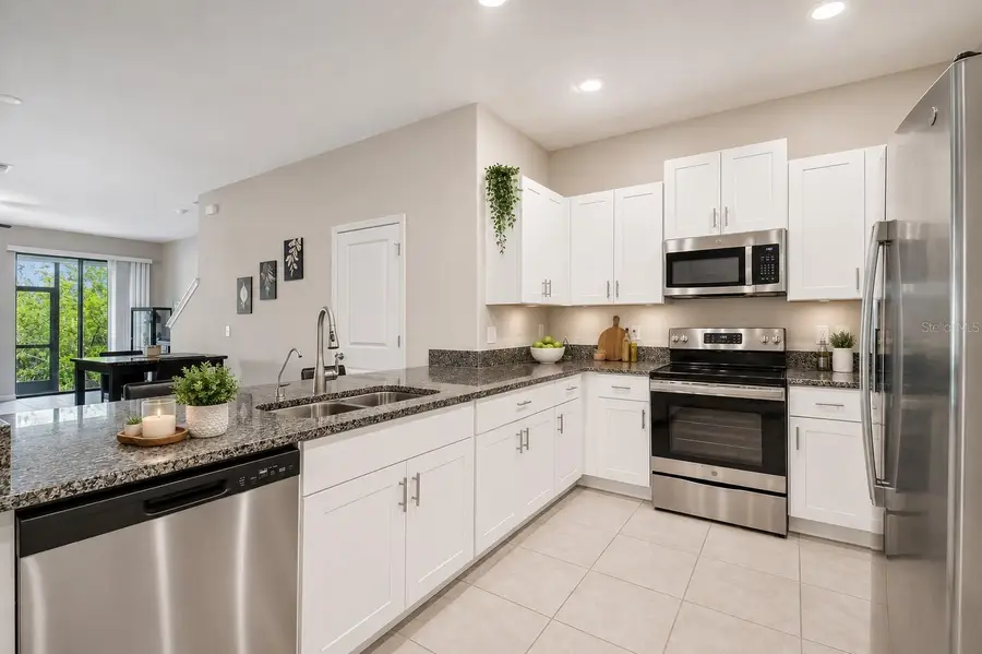 633 Royal Empress Drive, Ruskin, FL 33570 - #2