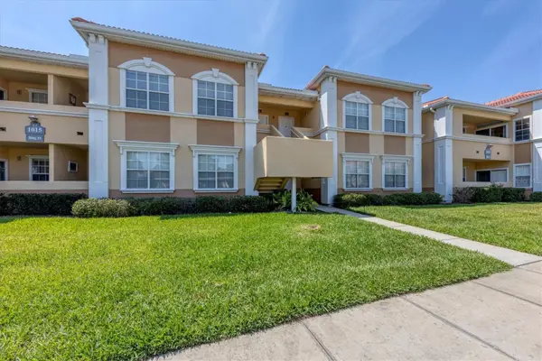 1015 Villagio Circle #202, SARASOTA, FL 34237