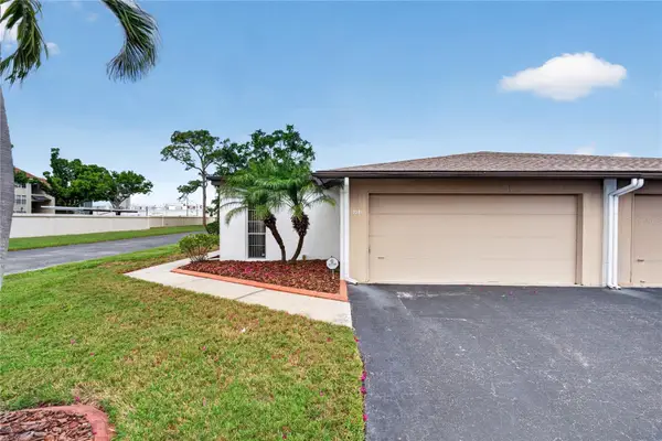 3501 N Village Court #220, SARASOTA, FL 34231