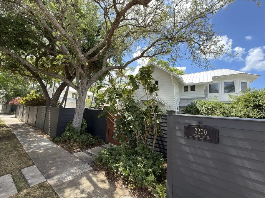 2200 Mietaw Drive, Sarasota, FL 34239 - #2