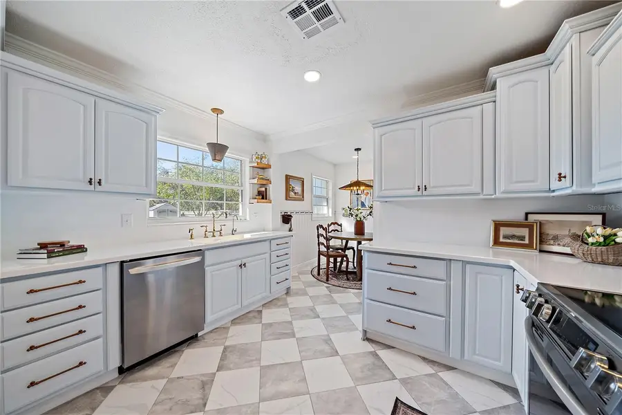 7746 Westmoreland Drive, Sarasota, FL 34243 - #3