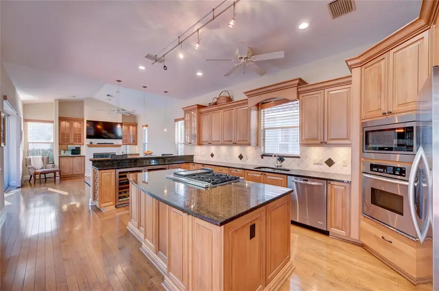 7825 Wilton Crescent Circle, Manatee, FL 34201 - #2