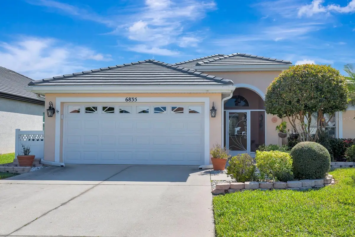 6835 Winslow Street, Sarasota, FL 34243 - #1