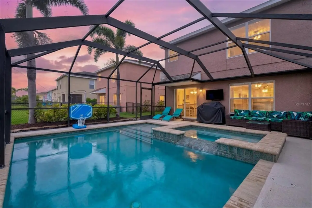 7121 Chatum Light Run, Bradenton, FL 34212 - #1