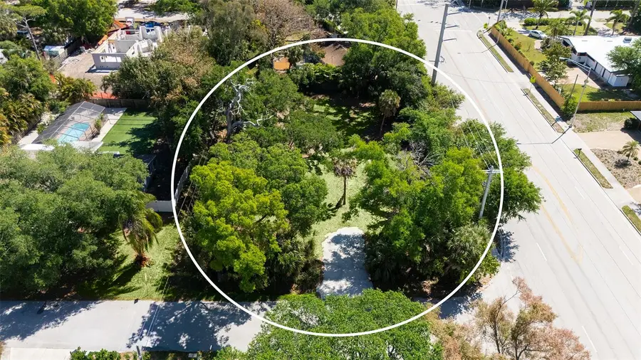 4717 Crystal Avenue, Sarasota, FL 34231 - #2