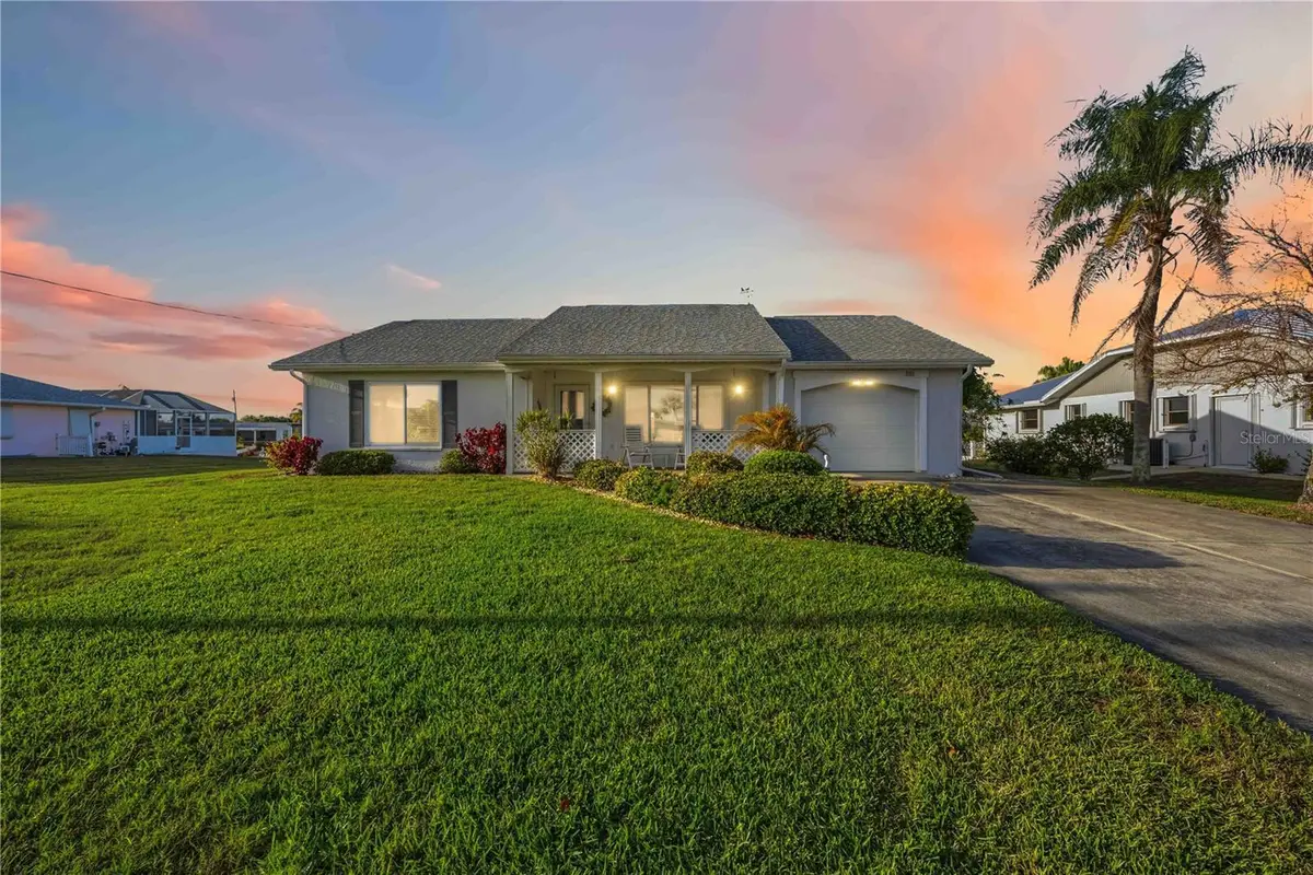 886 E 4th Street, Englewood, FL 34223 - #1