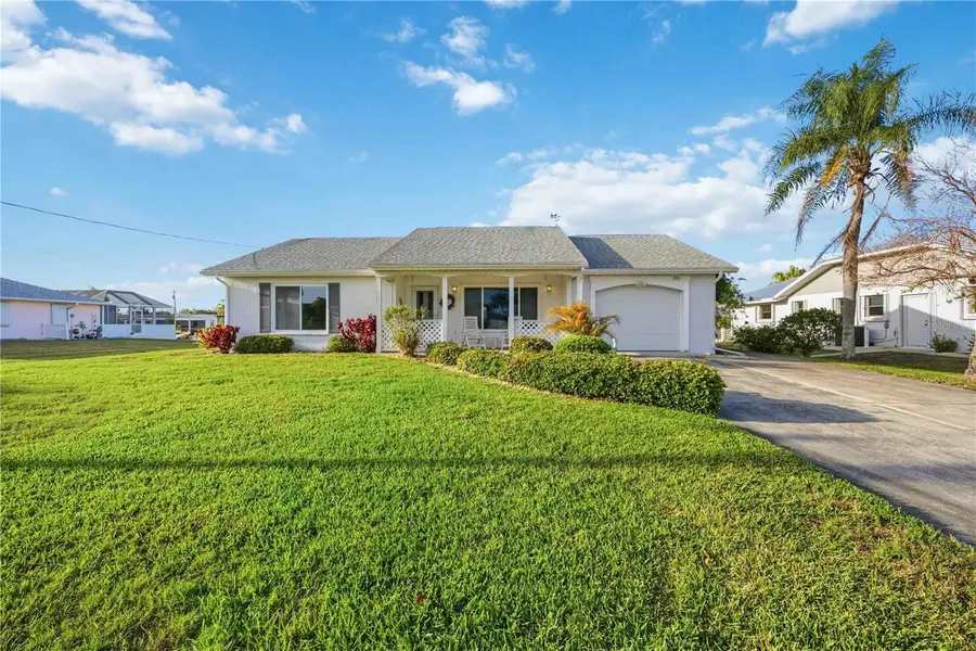 886 E 4th Street, Englewood, FL 34223 - #2