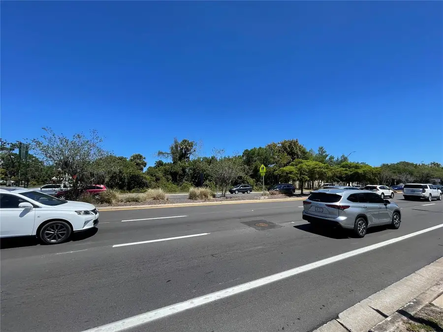 1519 Manatee Avenue E, Bradenton, FL 34208 - #2