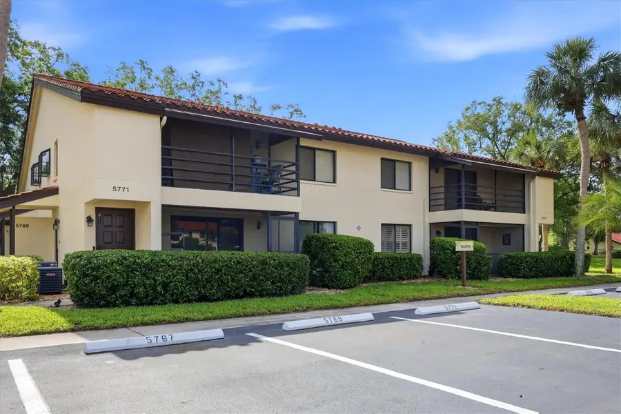 5765 Gardens Drive, Sarasota, FL 34243 - #2