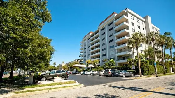 1400 Barcarrota Boulevard #201, BRADENTON, FL 34205
