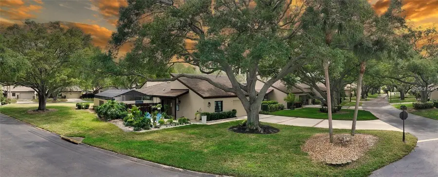 3842 Glen Oaks Manor Drive, Sarasota, FL 34232 - #3