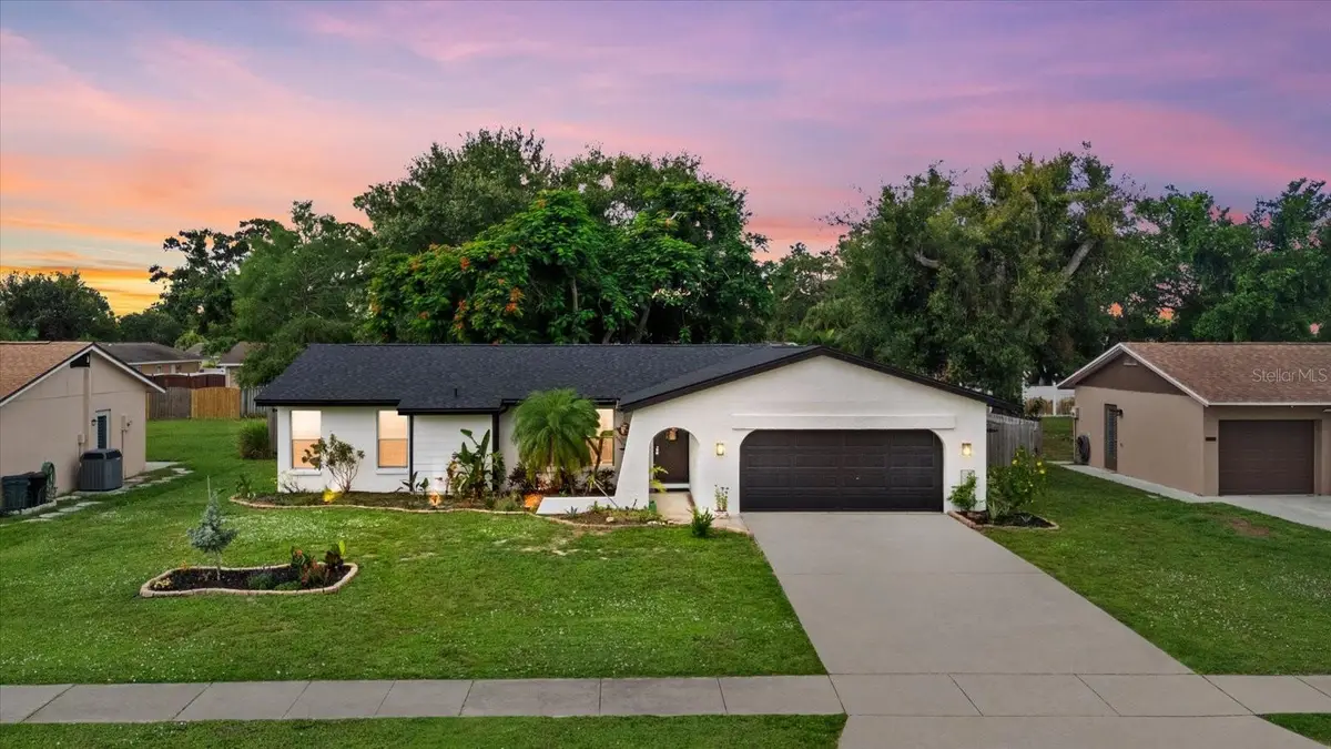 816 Queen Palm Lane, Sarasota, FL 34243 - #1