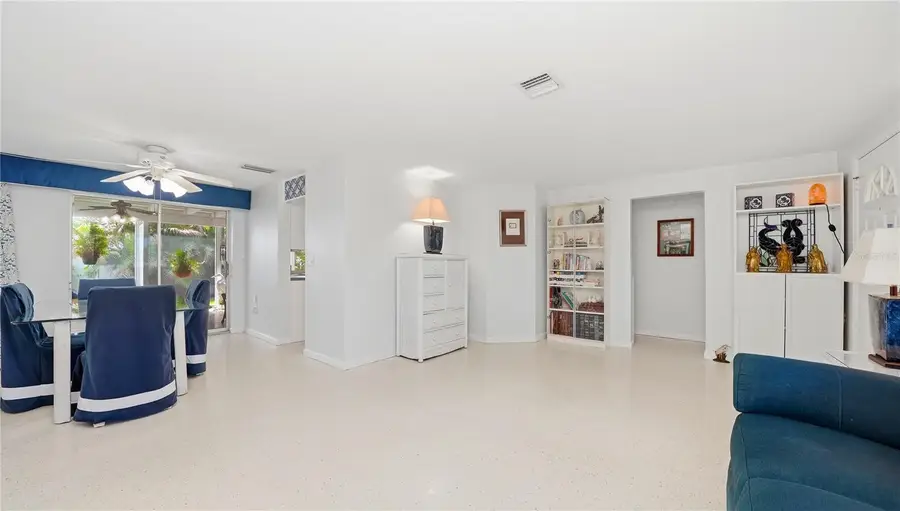 520 Glen Oak Road, Venice, FL 34292 - #3