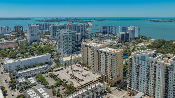 750 N Tamiami Trail #PH08, SARASOTA, FL 34236