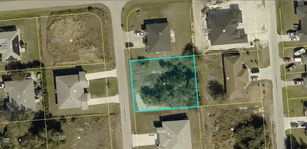 1105/1107 Ichabod Avenue, LEHIGH ACRES, FL 33973