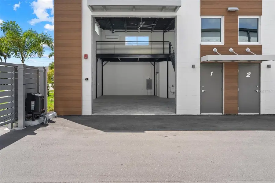 6566 Palmer Park Circle #1, Sarasota, FL 34238 - #2