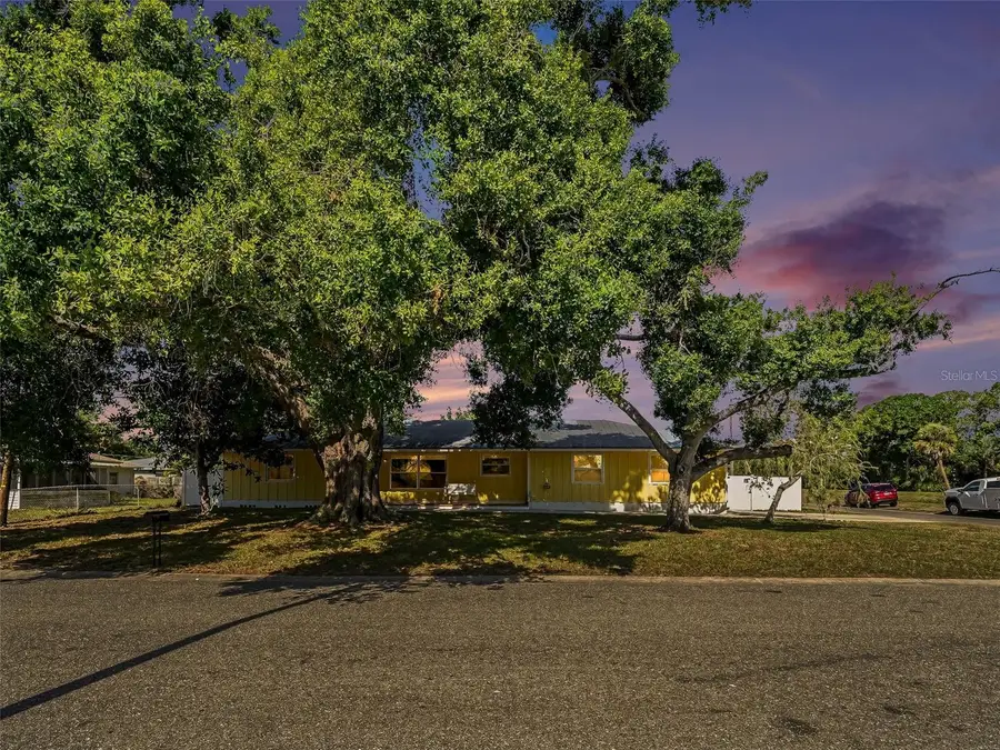 704 S Lockwood Ridge Road, Sarasota, FL 34237 - #3